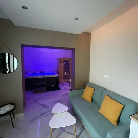 Intimy Apartment